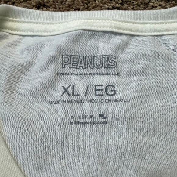 Peanuts Snoopy Golf Resort Graphic T-Shirt XL Off White Mens Short Sleeve Tee - Picture 5 of 12